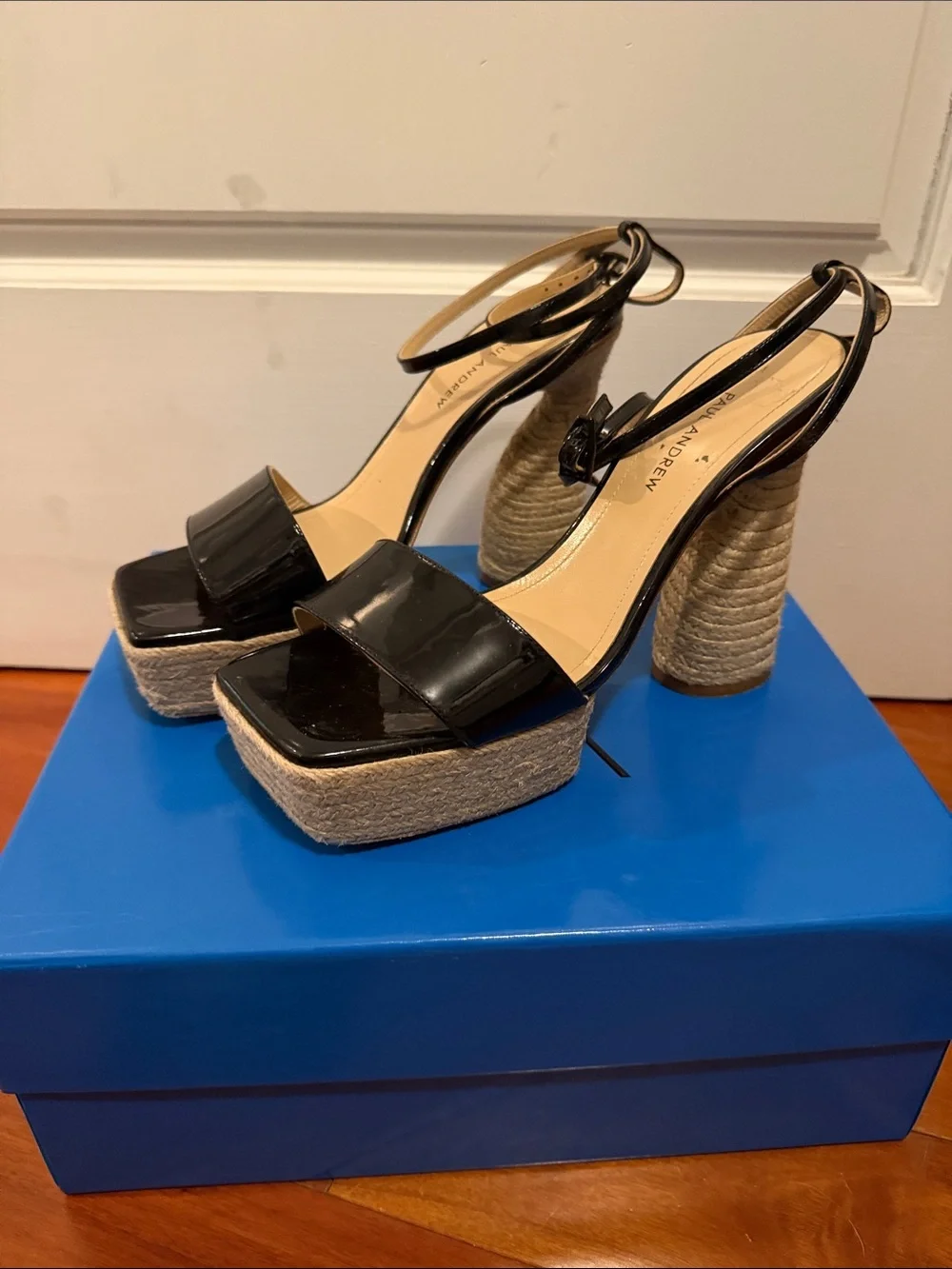 Platform sandals